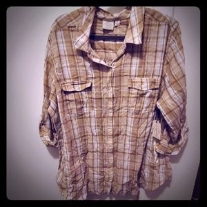 💙St.John's Bay button down shirt